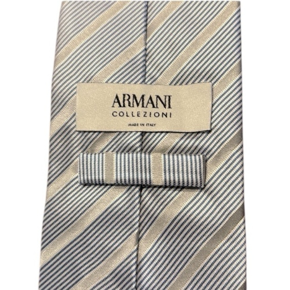 Giorgio Armani Collezioni 100% Silk Diagonal Striped Necktie Blue & Silver